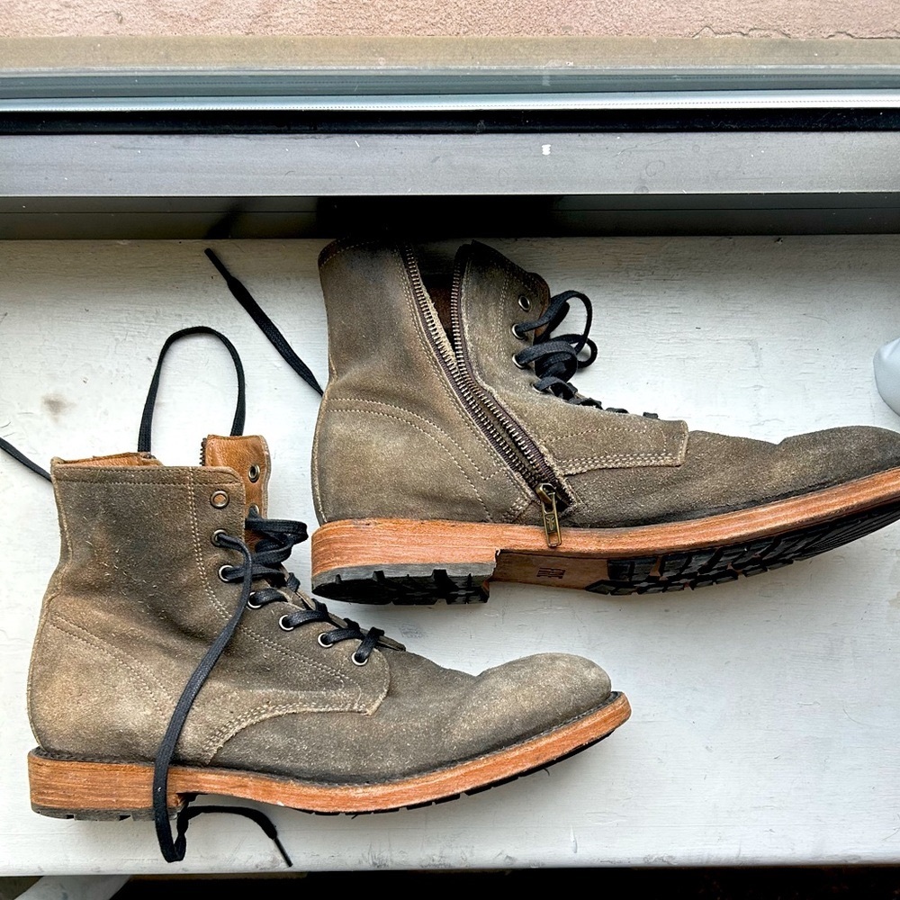 Frye Bowery Grey 9.5 zip-up boot